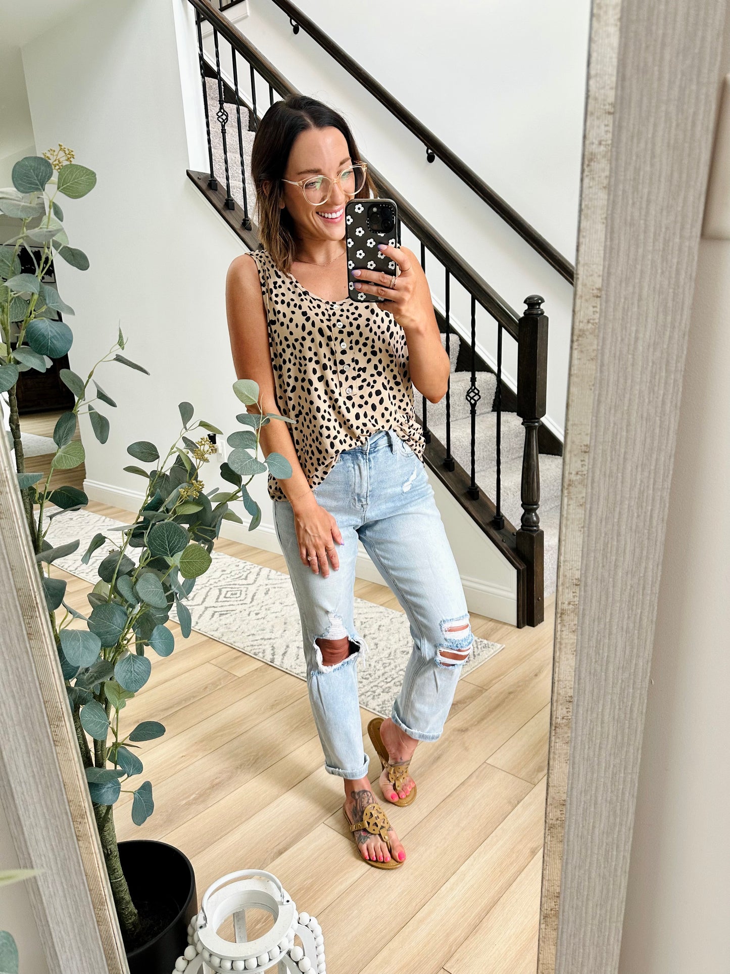 Vervet by Flying Monkey Stand Out Full Size Distressed Cropped Jeans