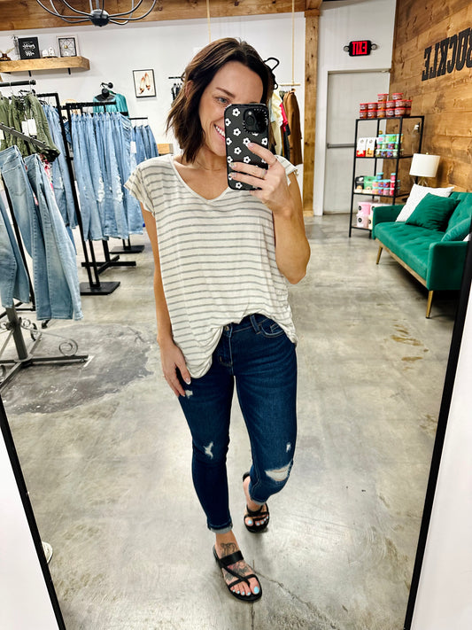 Lovervet Full Size Chelsea Midrise Crop Skinny Jeans